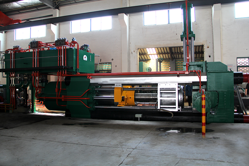 3600T 臥式擠壓機.JPG