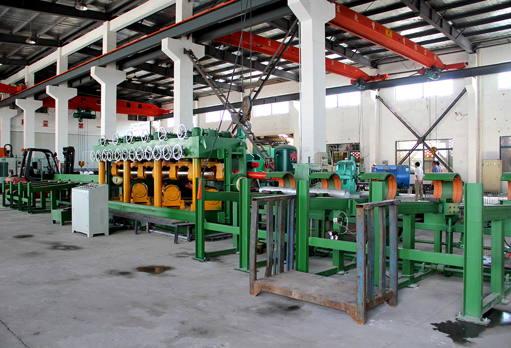 直徑250mm 圓棒矯直機.JPG